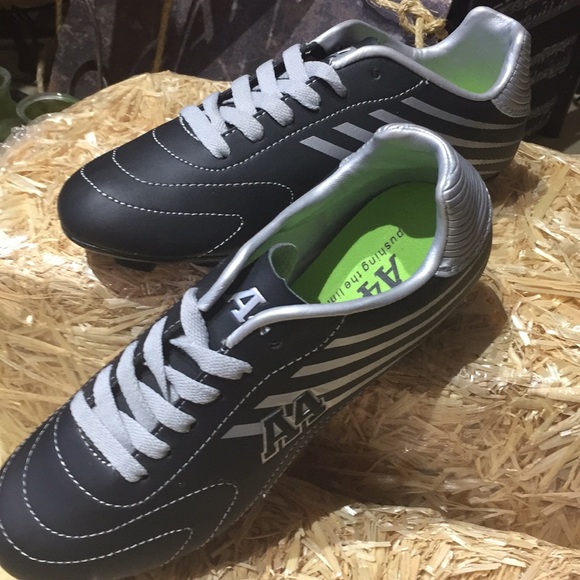 NWT A4 Soccer Shoes - Picture 3 of 3